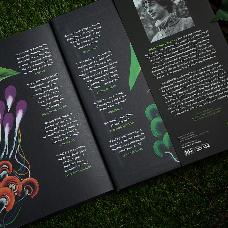 Entangled Life: How Fungi Make Our Worlds, Change Our Minds and Shape Our Futures
